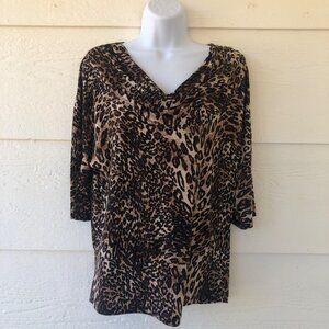 Suzie in the City Size M Animal Print 3/4 Sleeve Boat Neck Drape Neck Top